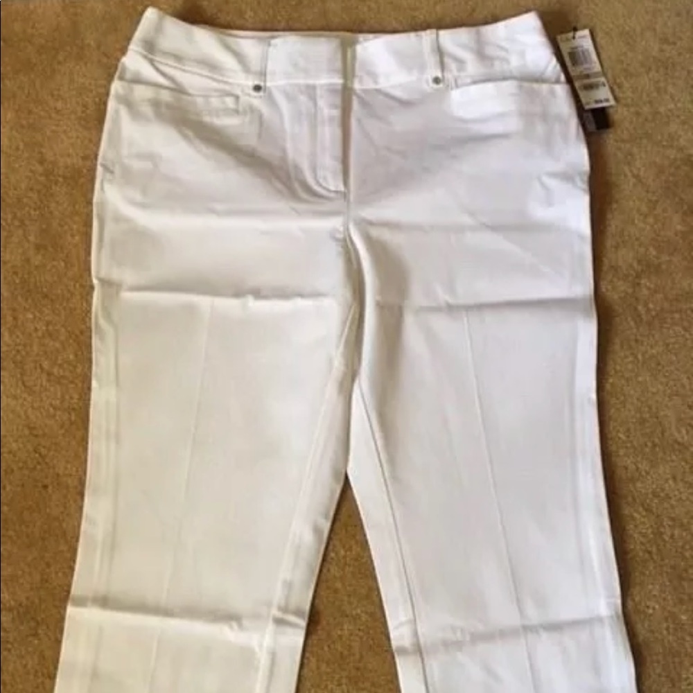 Alfani stretch tummy-control capris